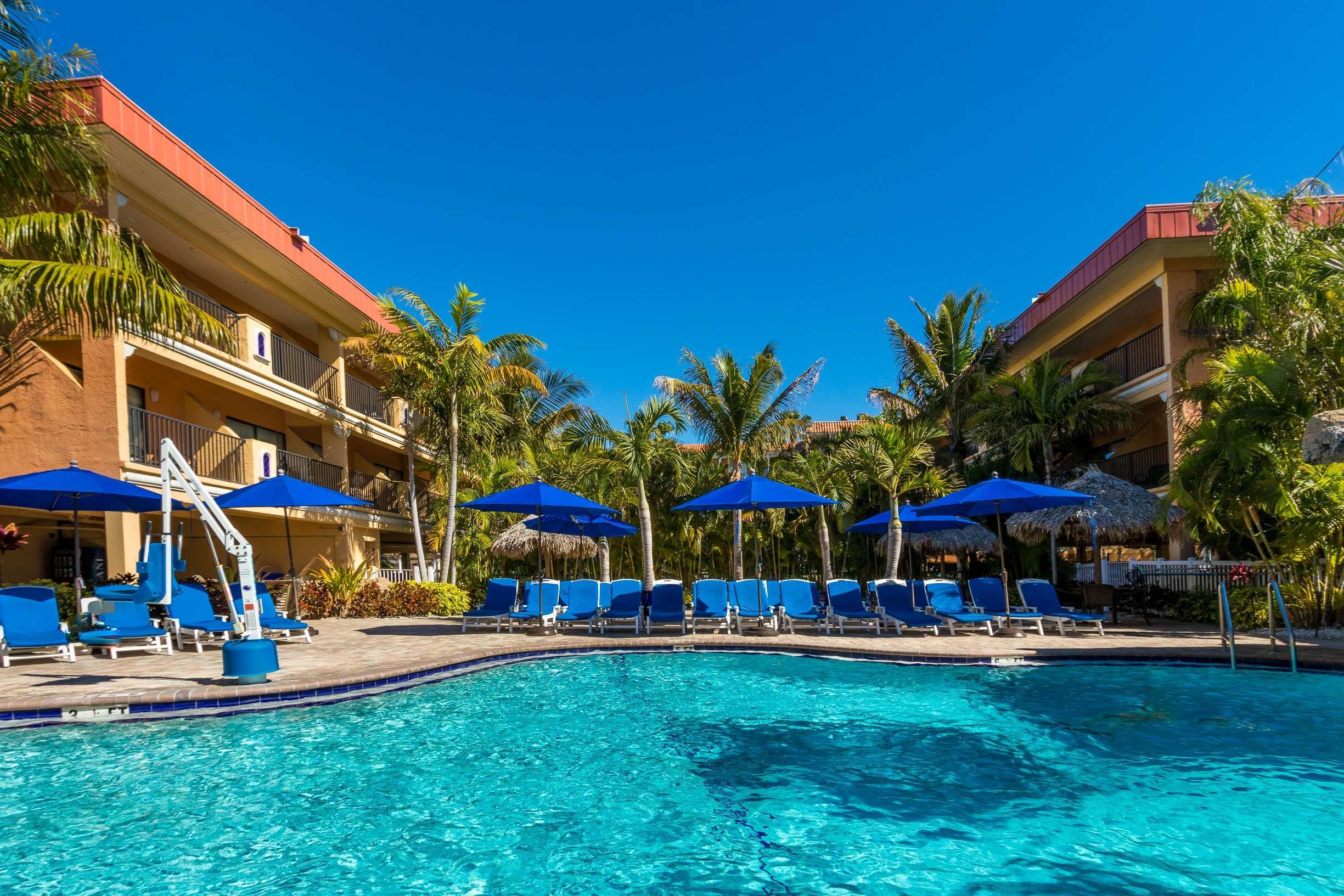 Coconut Cove 3*
